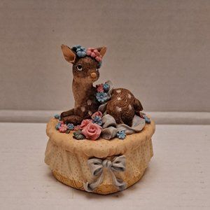 MELODIES TRINKET BOX